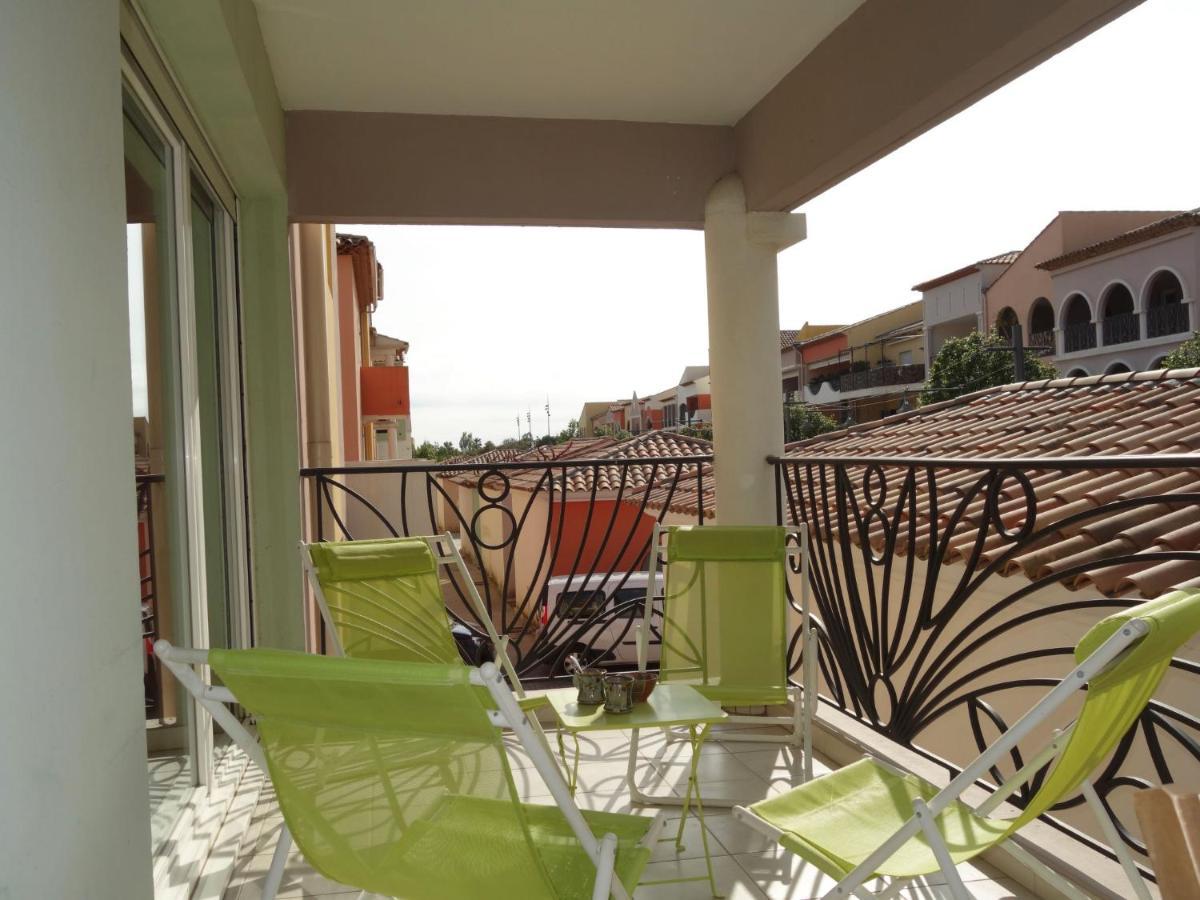 Apartment Le Madrilène Saint-Cyr-sur-Mer Esterno foto