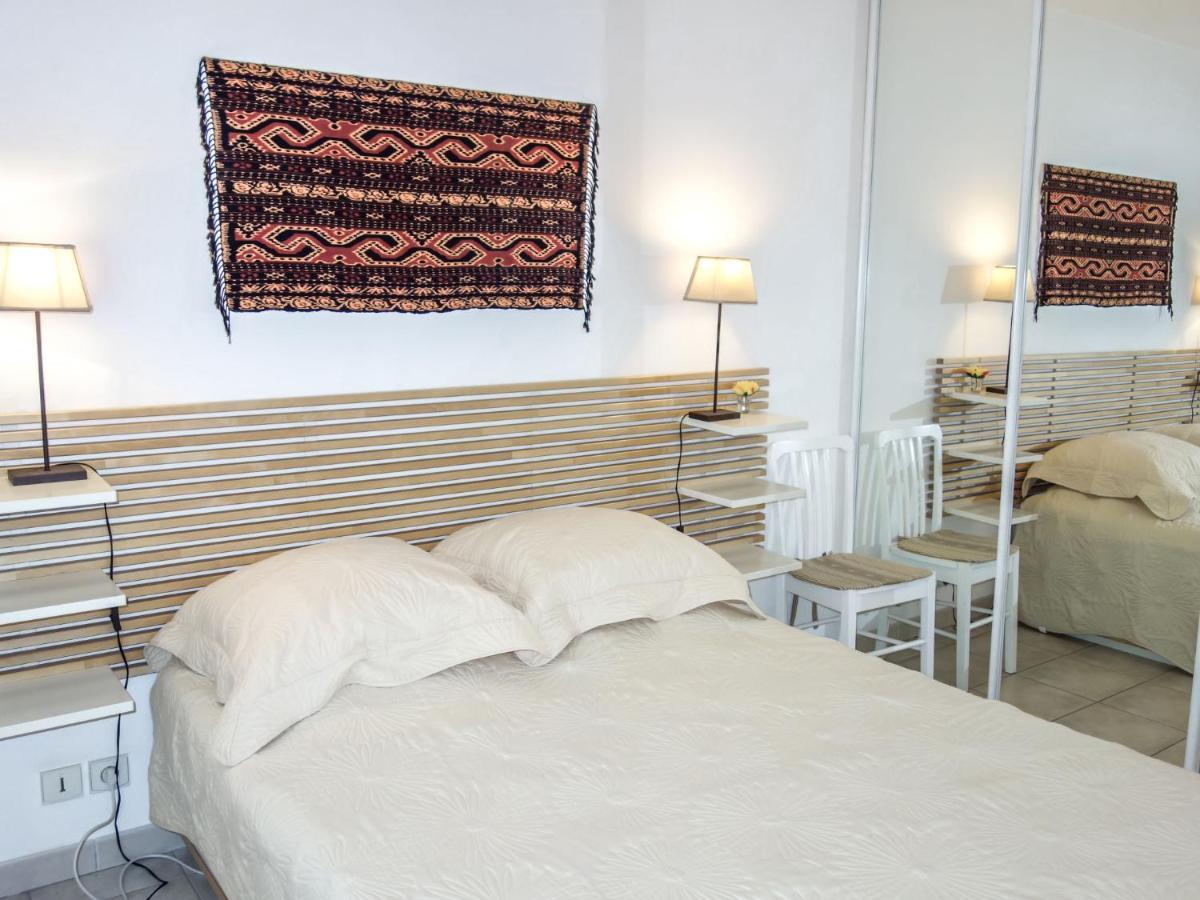 Apartment Le Madrilène Saint-Cyr-sur-Mer Esterno foto